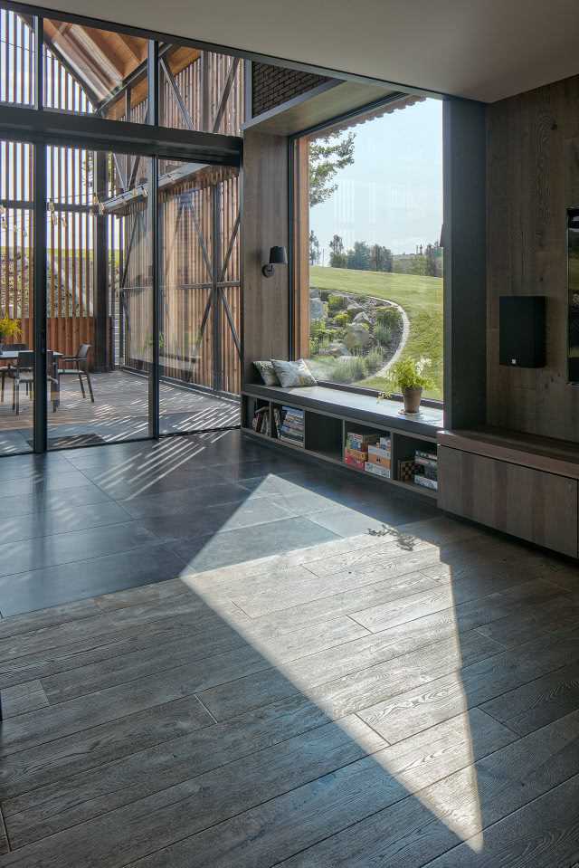 Szafka we wnętrzu zagrody