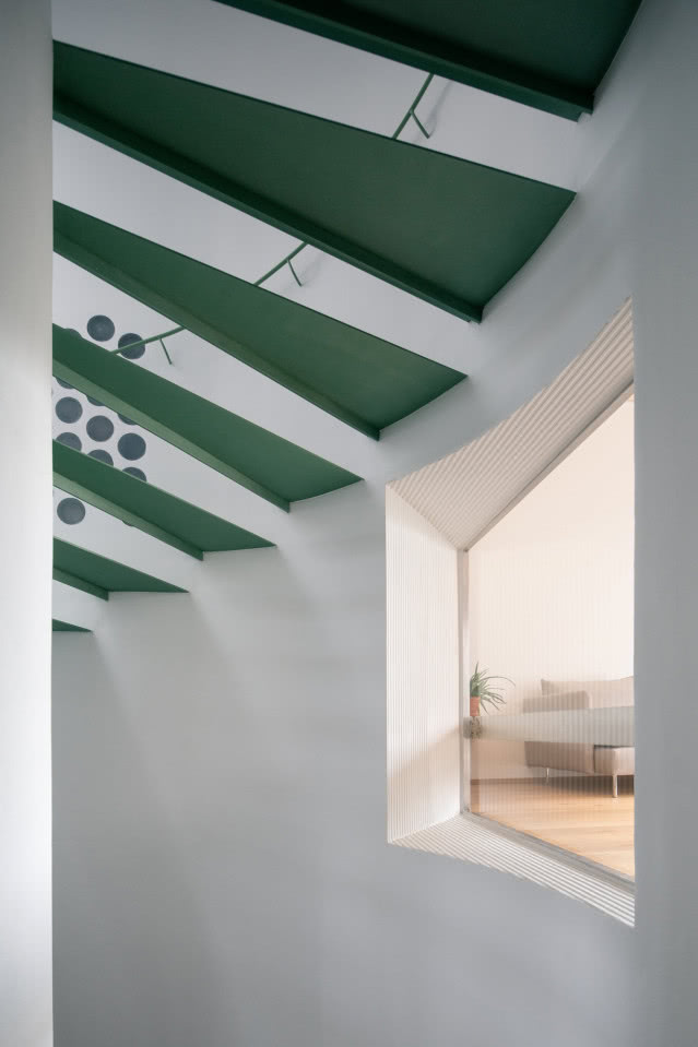 zielone stopnie ze stali