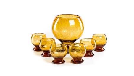 W sobotę 22 kwietnia Desa Unicum zaprasza na wystawę dekoracyjnego szkła! Wśród prac m.in. projekty Zbigniewa Horbowego czy Stanisława Dawskiego. To gratka dla miłośników designu!  