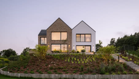 Dom Wieloszczytowy na Pomorzu. Wybudowano go na skarpie!