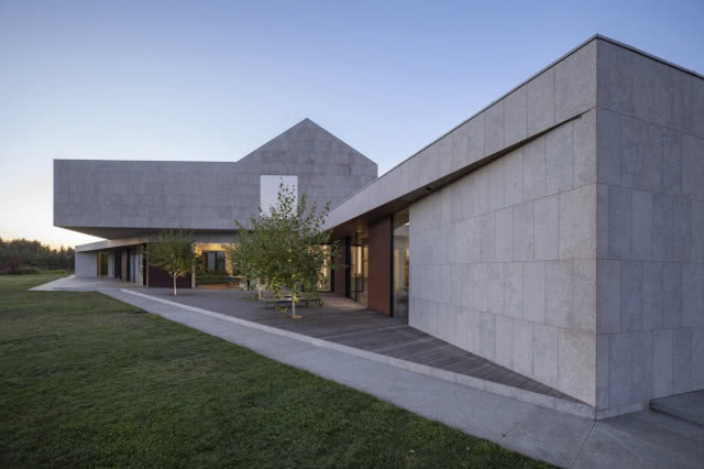 dom Loop Mobius Architekci