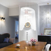 Oryginalna lampa nad stołem w jadalni to...