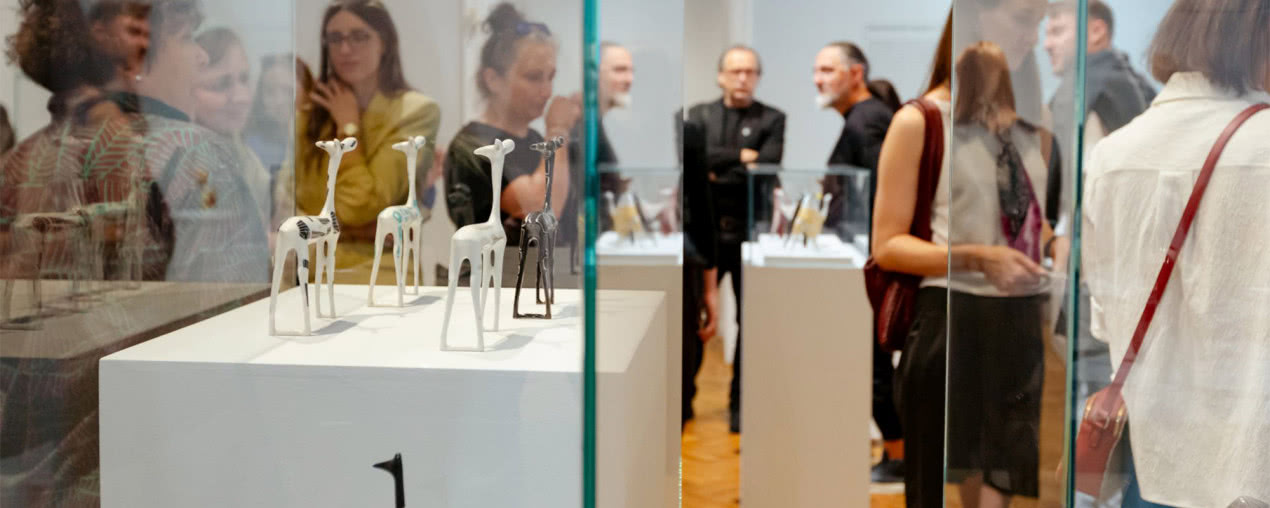 Porcelanowe figurki z PRL wracają do łask. DOMOTEKA zaprosiła gości do Królikarni na spotkanie z ikonami polskiego design