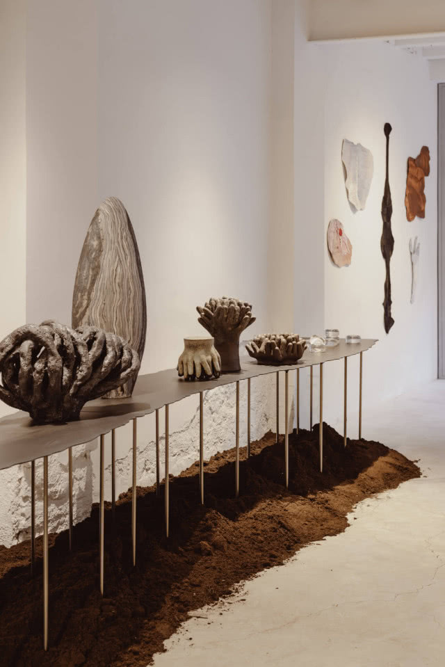 wystawa Crafting Reality: W poszukiwaniu alternatywnych siedlisk