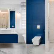 Poprzez umieszczenie w centralnym punkcie...