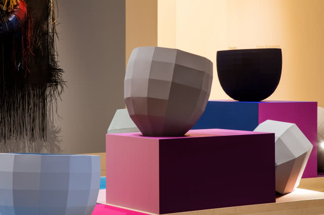 Projektowała dla Vitry, Ikea i siedziby ONZ - poznajcie Hellę Jongerius