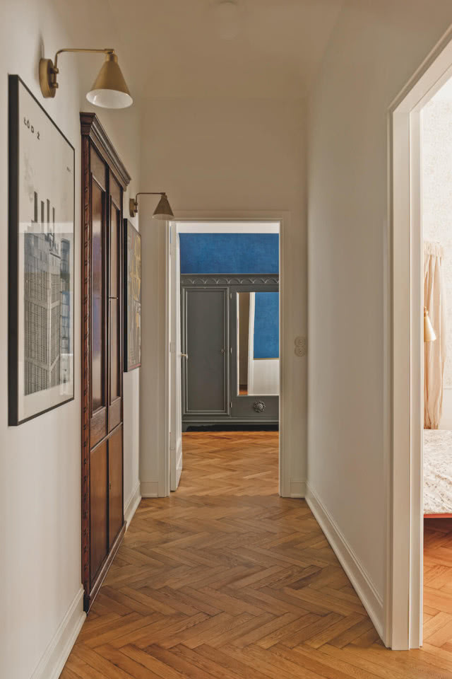 Przedpokój w mieszkaniu w kamienicy