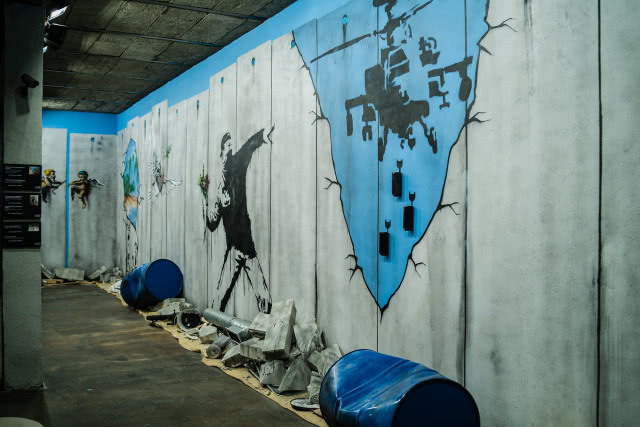 Ruszyło Muzeum Banksy’ego! Dotąd było owiane tajemnicą, tak jak sam jego bohater