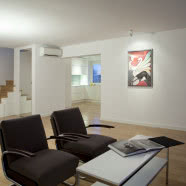 Minimalistyczny apartament w centrum miasta