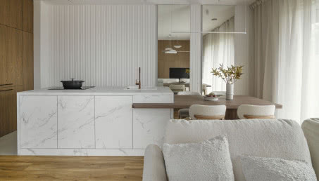 Wnętrza w duchu modern organic. Dom pokazowy Riva Park w Raszynie