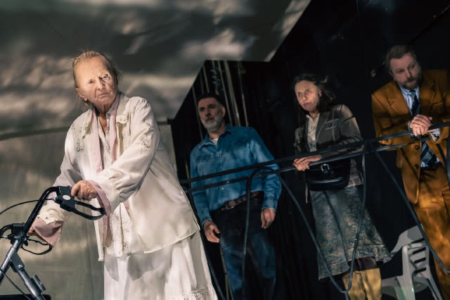 „Zamknij oczy Nel. W pustyni i w puszczy. Epilog”. Sienkiewicz w zwierciadle współczesności, jakiego się nie spodziewasz