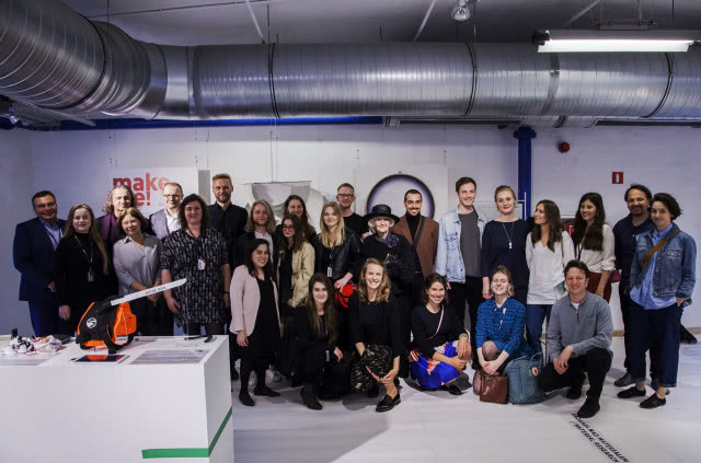Finaliści make me 2019 w towarzystwie przedstawicieli jury konkursu.