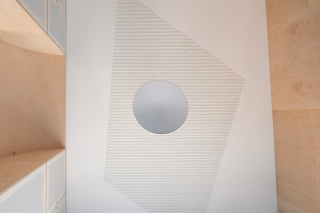 świetlik w szczycie klatki schodowej