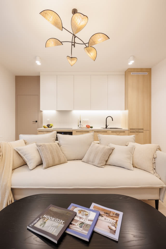 jasna kanapa do salonu