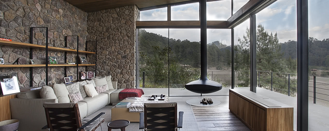 Jak się mieszka w meksykańskim lesie? Niezwykły projekt rodzinnego rancza