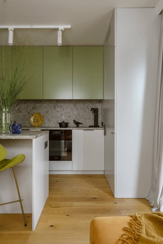 meble kuchenne zielone i białe