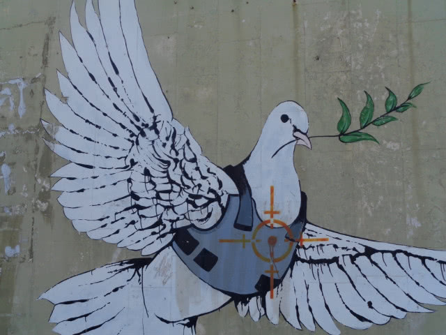 Ruszyło Muzeum Banksy’ego! Dotąd było owiane tajemnicą, tak jak sam jego bohater