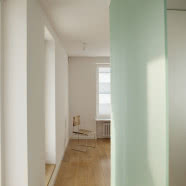 Minimalistyczny apartament w centrum miasta