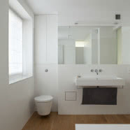 Minimalistyczny apartament w centrum miasta