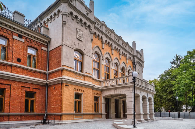 Front kasyna w Modlinie