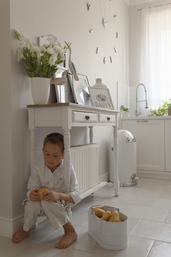 Kuchnia w stylu francuskim - bielona...