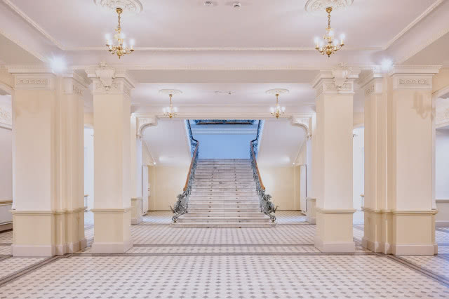 Wnętrza odnowionego kasyna w Modlinie