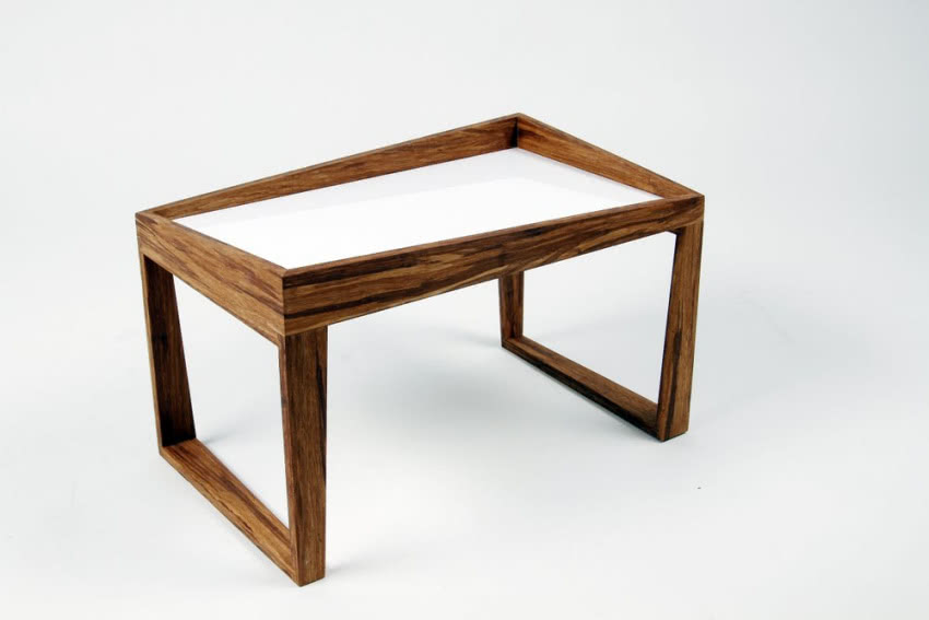 Na ukos
Typowa tacka śniadaniowa została...