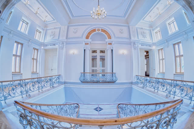 Wnętrza odnowionego kasyna w Modlinie