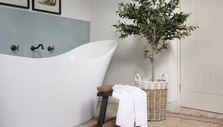 W jaki sposób urządzić łazienkę w stylu skandynawskim?
