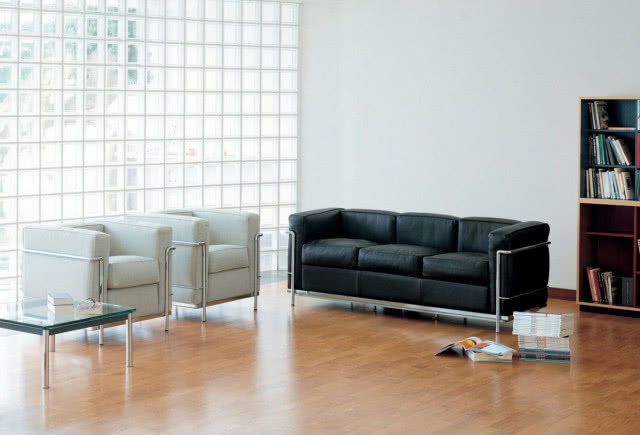 Fotel i sofa LC2, Cassina, proj. Le Corbusier