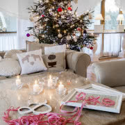 Do stylu angielskiego zaczął stopniowo przenikać...