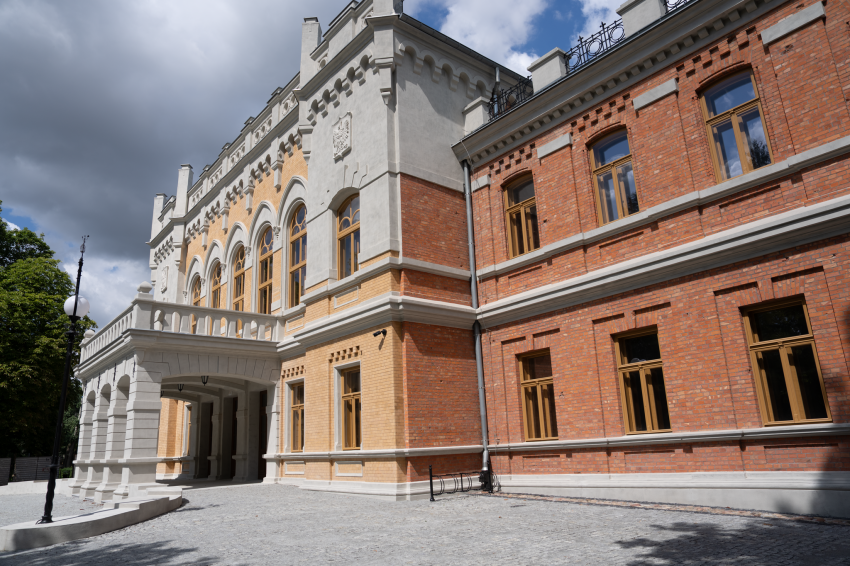 Kasyno oficerskie w Twierdzy Modlin, fot. Miasto...