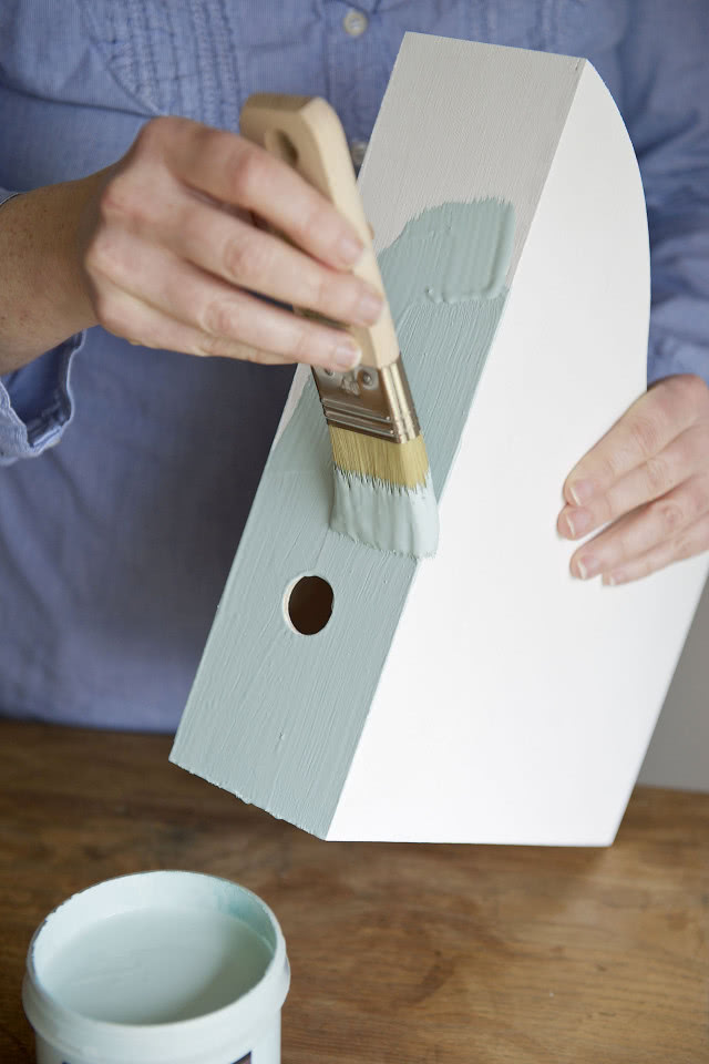 Jak odnowić stare meble drewniane?