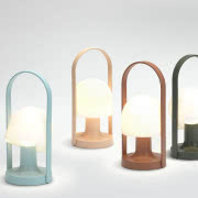 Bezprzewodowa lampa Bettorp od IKEA. Przy pomocy...