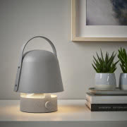 Bezprzewodowa lampa Bettorp od IKEA. Przy pomocy...