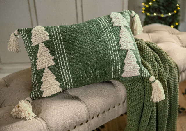 poduszka świąteczna, koc, kanapa, choinka