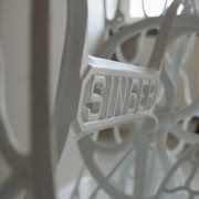 Biała kuchnia w stylu francuskim.