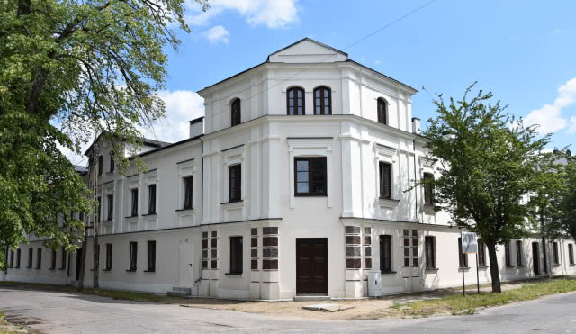 Kamienica przy ulicy Fryderyka Chopina 17 w Żyrardowie