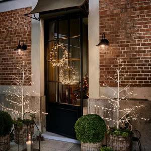 Odkryj ciepło domu z LOBERON - meble i dodatki, które ogrzeją serce