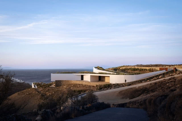 widok na płaskie dachy