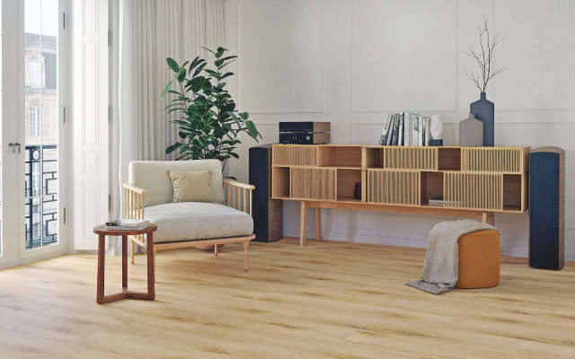 panele winylowe w salonie