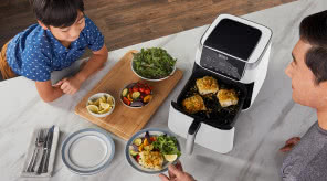 Letnia kuchnia bez tłuszczu? Z Ninja to możliwe - zobacz, jak wydobyć smak sezonowych warzyw