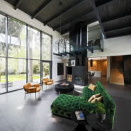 Industrialna willa na warszawskiej Saskiej Kępie - ma ponad 400 metrów!