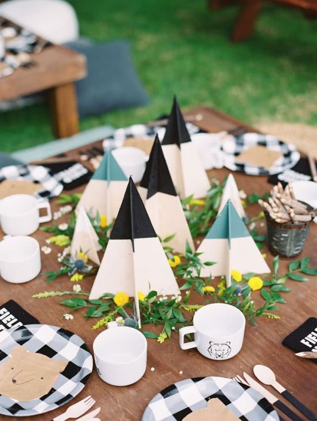 Pomysł na leśne przyjęcie