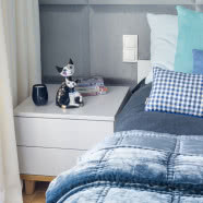 Kojące odcienie szarości w mieszkaniu