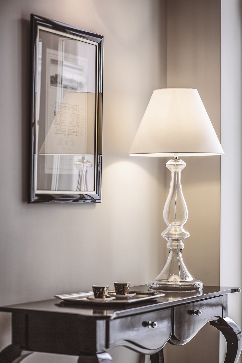 Miłośnikom klasyki 
spodoba się lampa...