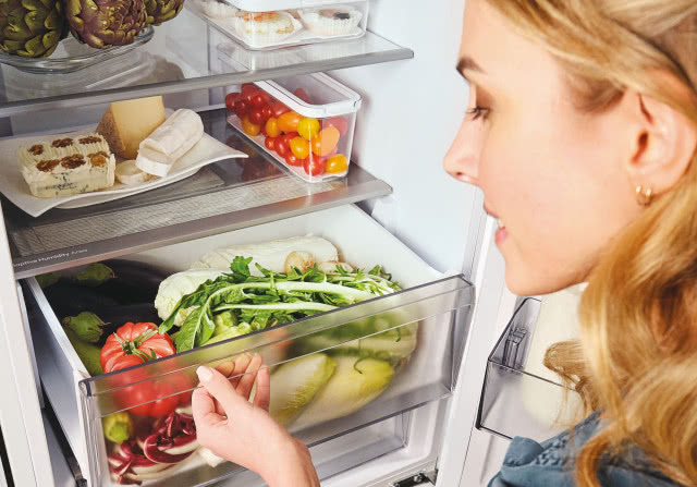 szuflada chłodząca do przechowywania warzyw, pomidory, ciasto, warzywa