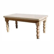 Stół z drewna sosnowego