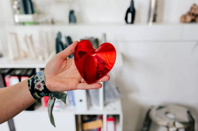 serce na dłoni