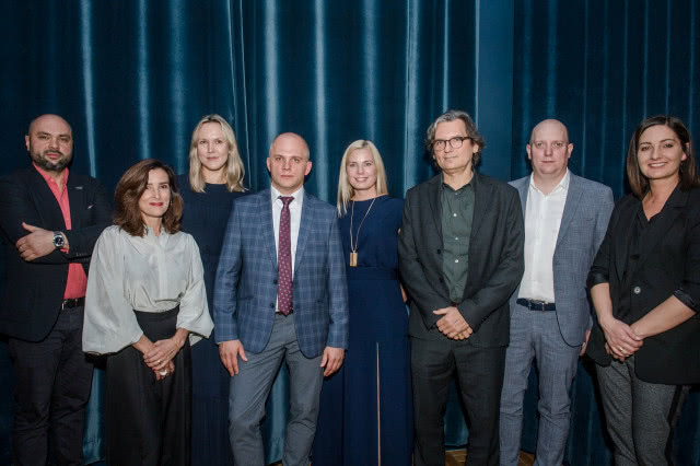 Kolektywni - 5 marek, wspólna historia